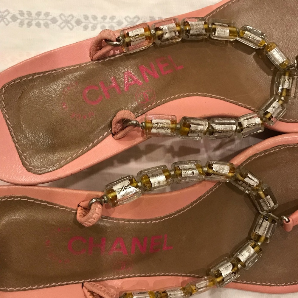 PRIVATELY SOLD!!! Chanel pink beige leather flip-flop mules, size 38 - Picture 4 of 7